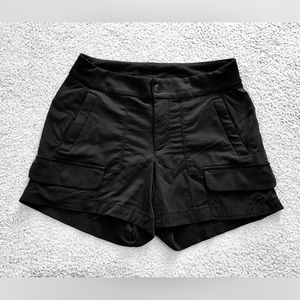 Athleta Trekkie Shorts Size 2